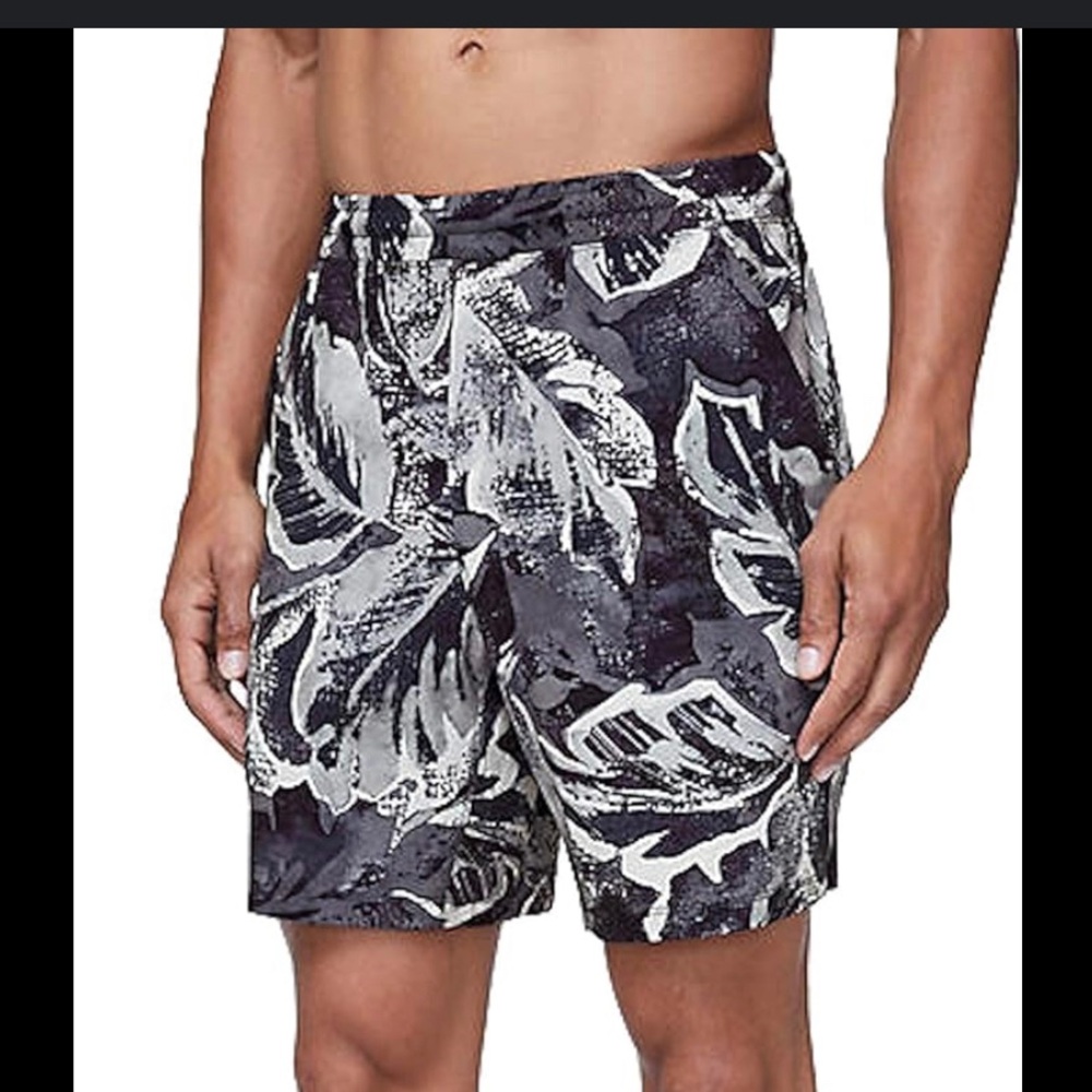 Lululemon Men’s Pace Breaker 9” Tropical Shadow Shorts